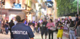Samantha Smith supervisa labores de la Policía Turística al inicio del periodo vacacional