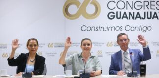 Aprueban dictamen para reducir de 35 a 25 el máximo de estudiantes por grupo en educación básica