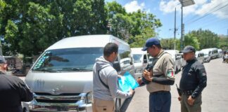 Implementan operativo de revisión a transporte turístico en la capital
