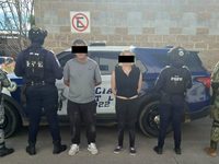 Decomisan armas y drogas a cuatro personas