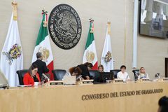 Sesiona el Pleno del Congreso, aprueban informes de resultados