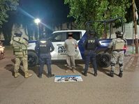 Decomisan arma de fuego y cartuchos útiles